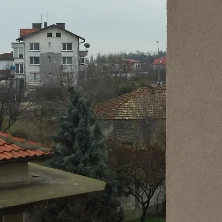 Апартаменти Лазур Varna